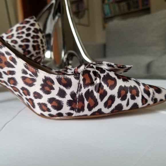 🌟New ANN TAYLOR Leopard Now Heels S- 9 - Picture 11 of 12